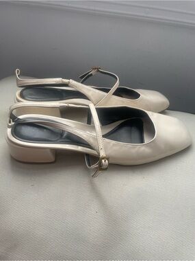 Zara Cream Patent Slingback Block Heel Pumps